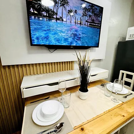 Lotus' Suite Manila Exterior photo